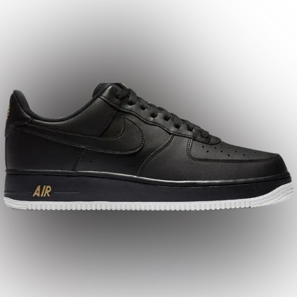 Nike Air Force 1 '07 Low "Leaf Crest Logo" (AA4083-014) sneakers size 9